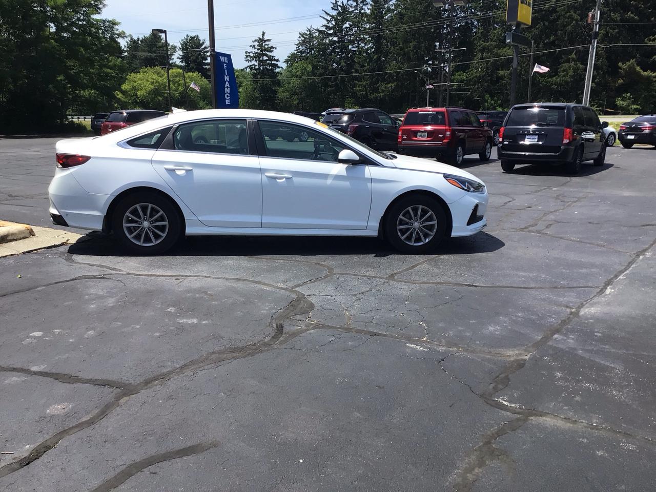 Hyundai Sonata SE 2.4L 2019