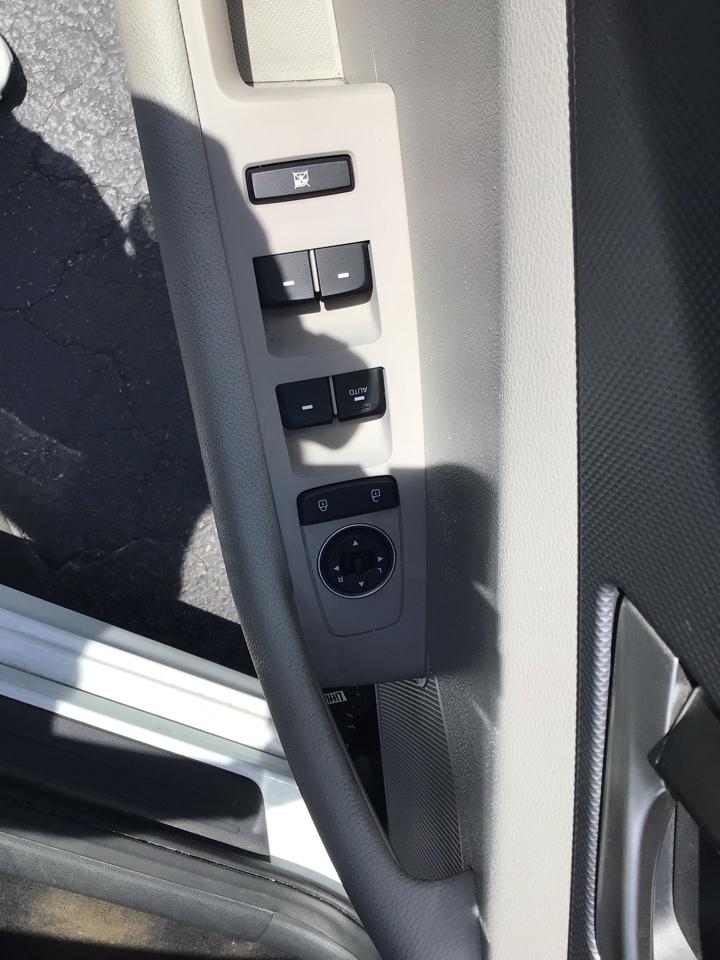 Hyundai Sonata SE 2.4L 2019