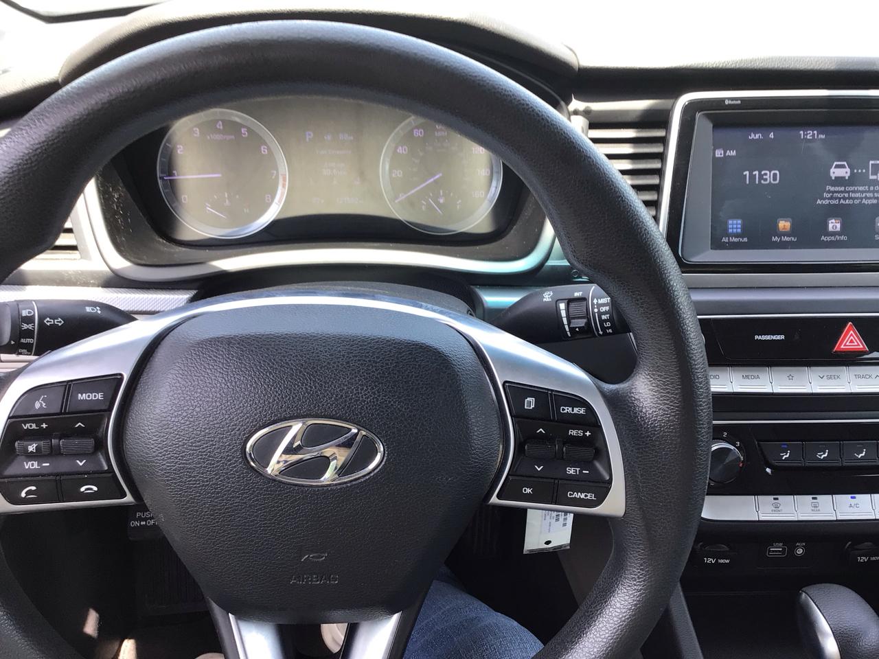 Hyundai Sonata SE 2.4L 2019