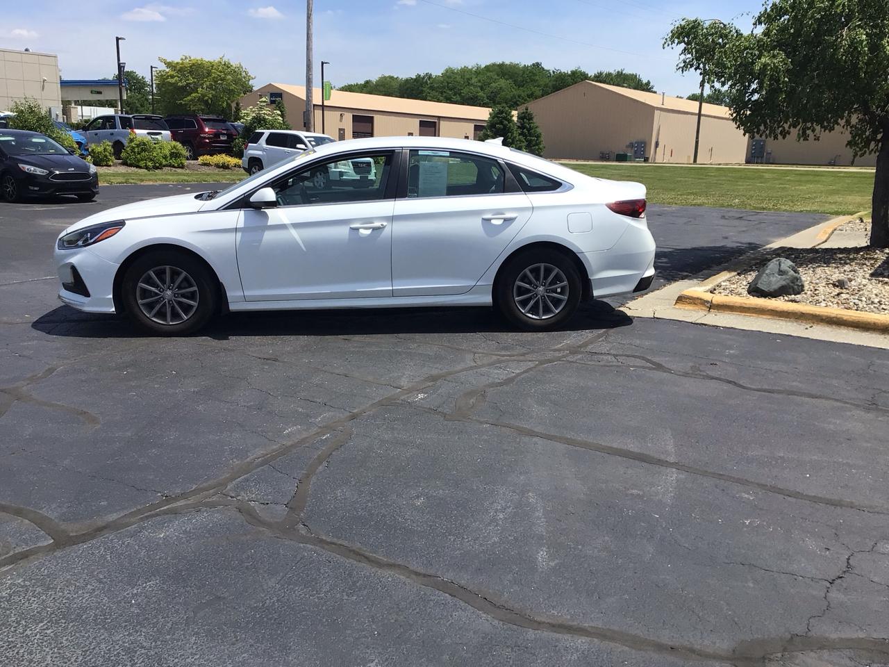 Hyundai Sonata SE 2.4L 2019