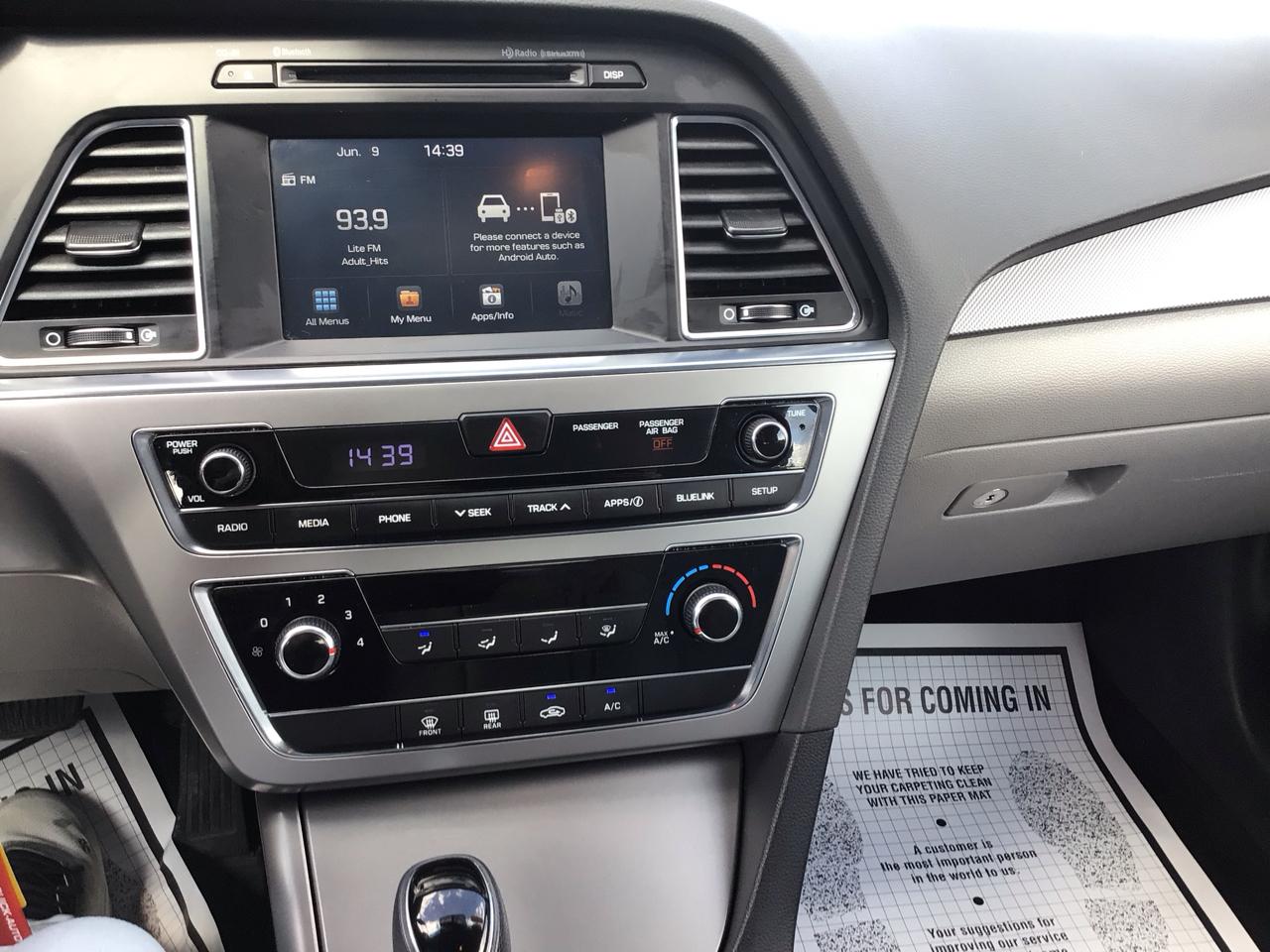 Hyundai Sonata 4dr Sdn 2.4L SE 2016
