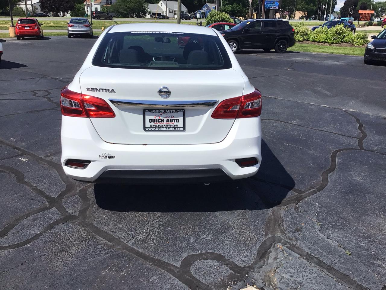 Nissan Sentra S CVT 2017
