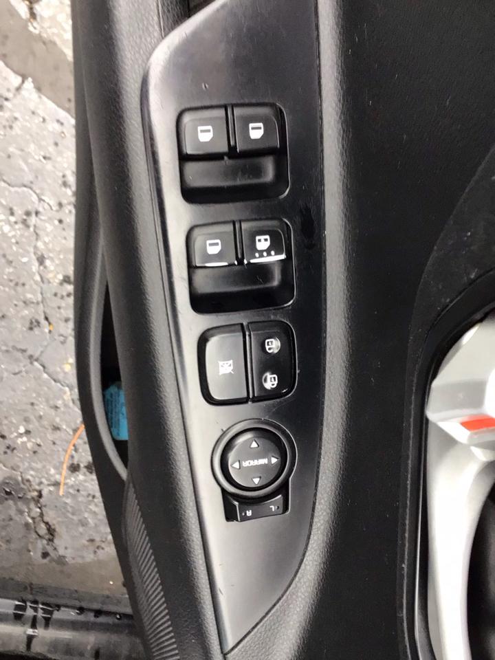 Kia Rio LX IVT 2020