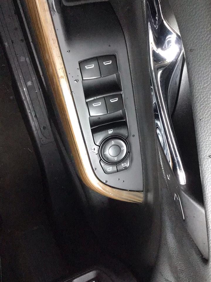 GMC Acadia FWD 4dr SLE w/SLE-1 2017