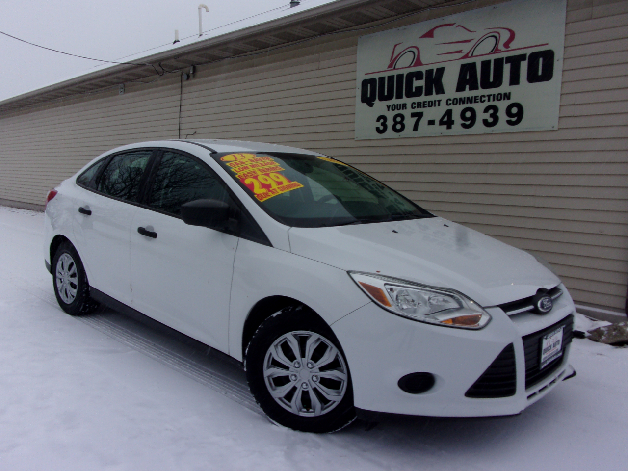 2013 Ford Focus 4dr Sdn S