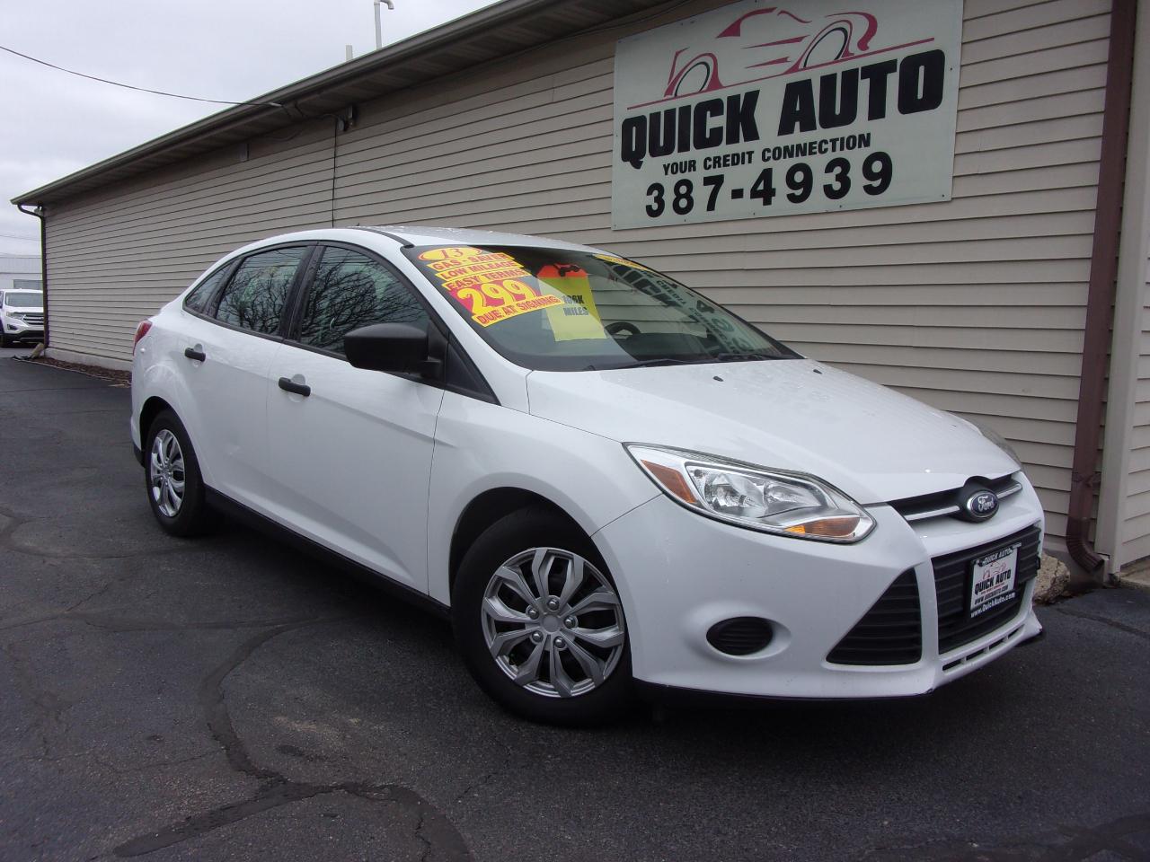 2013 Ford Focus 4dr Sdn S