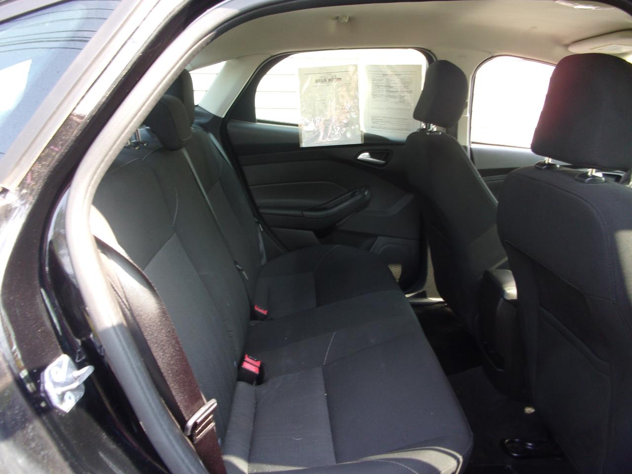 Ford Focus 4dr Sdn SE 2016