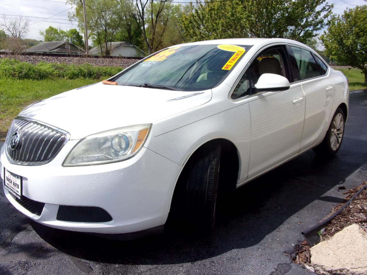 Buick Verano 4dr Sdn w/1SD 2015