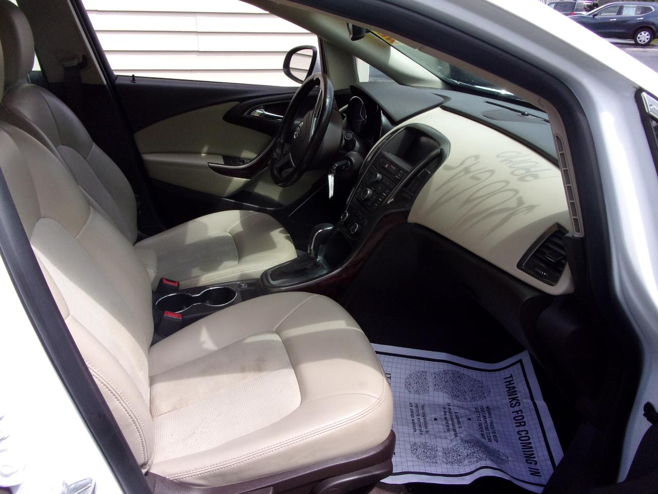 Buick Verano 4dr Sdn w/1SD 2015
