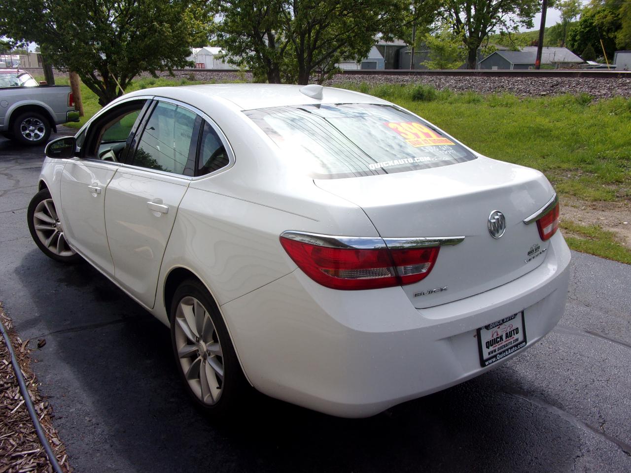 Buick Verano 4dr Sdn w/1SD 2015