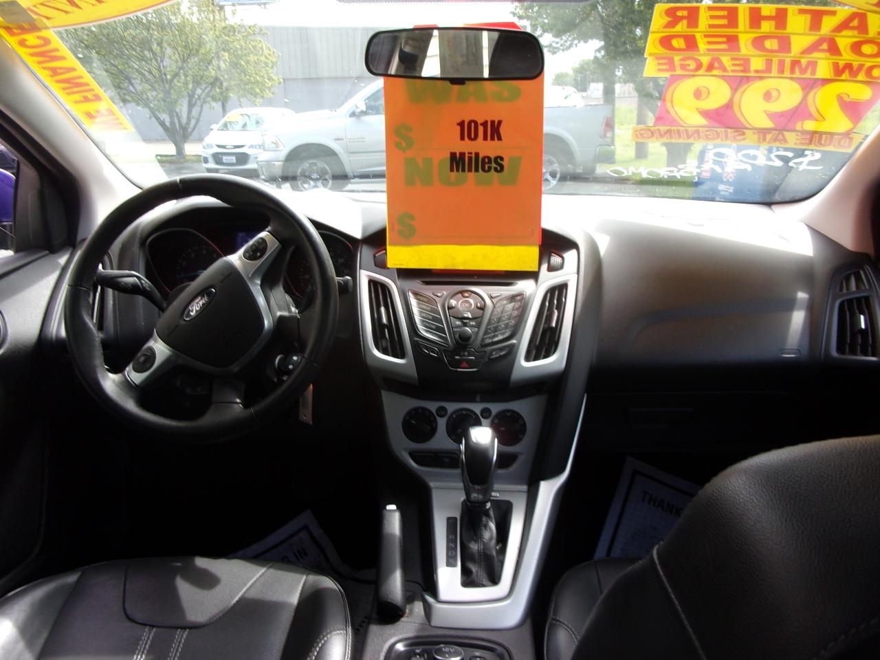 Ford Focus 4dr Sdn SE 2014