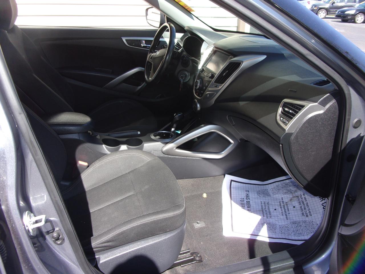 Hyundai Veloster  2017