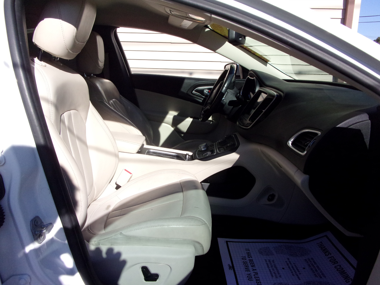 Chrysler 200 4dr Sdn Limited Platinum FWD 2016 Chrysler 200 4dr Sdn Limited Platinum FWD 2016