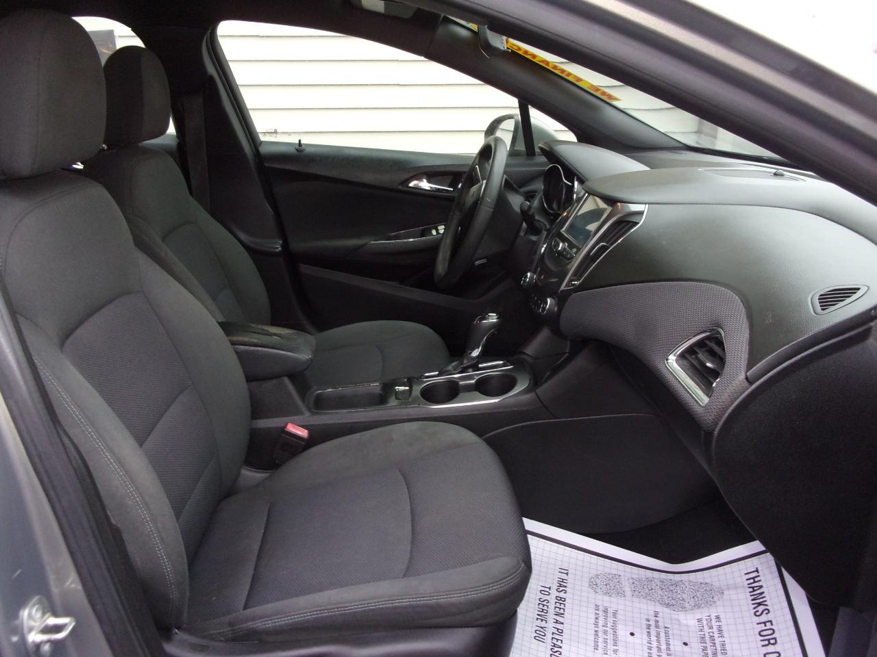 Chevrolet Cruze 4dr HB 1.4L LT w/1SD 2017