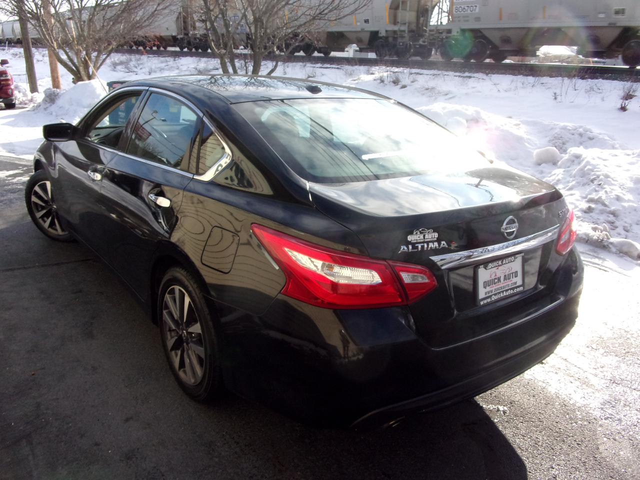 Nissan Altima 2.5 SV Sedan 2017