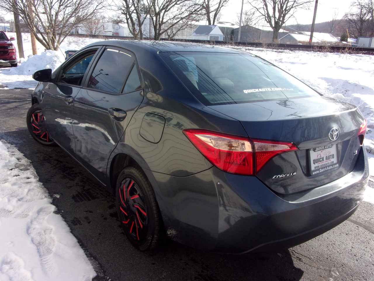 Toyota Corolla XLE CVT (Natl) 2019