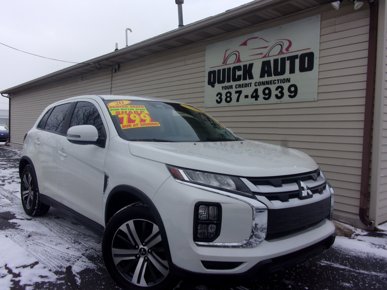 2020 Mitsubishi Outlander Sport SE's photo