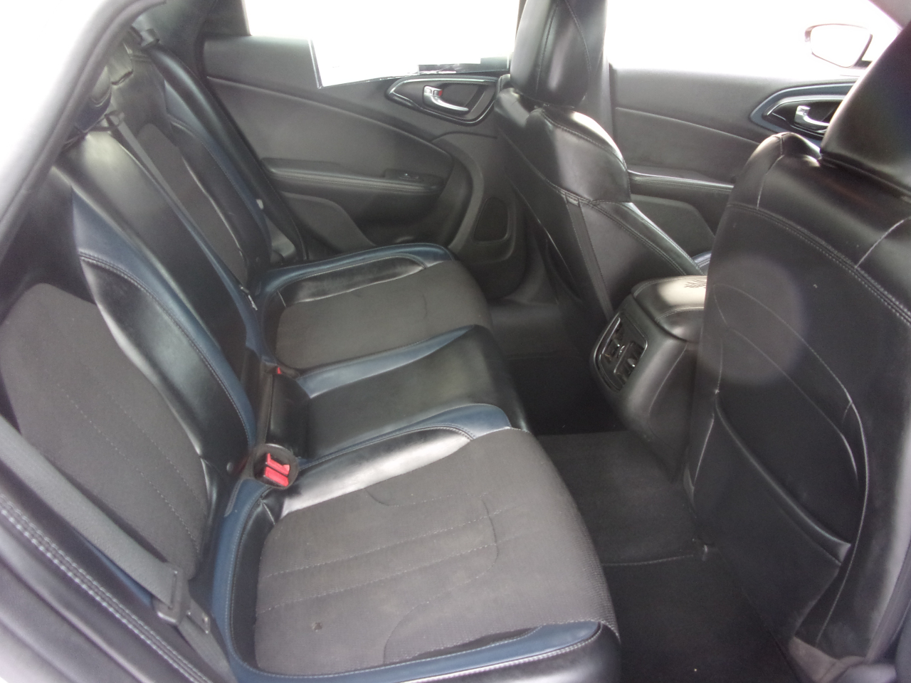 Chrysler 200 4dr Sdn S FWD 2016