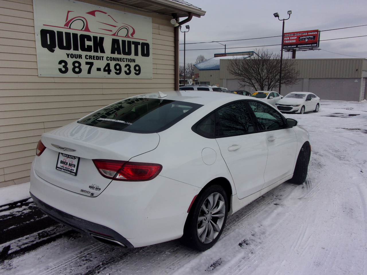 Chrysler 200 4dr Sdn S FWD 2016