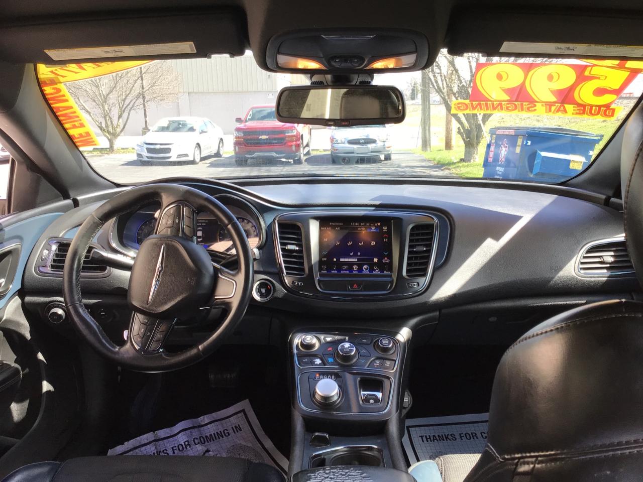 Chrysler 200 4dr Sdn S FWD 2016