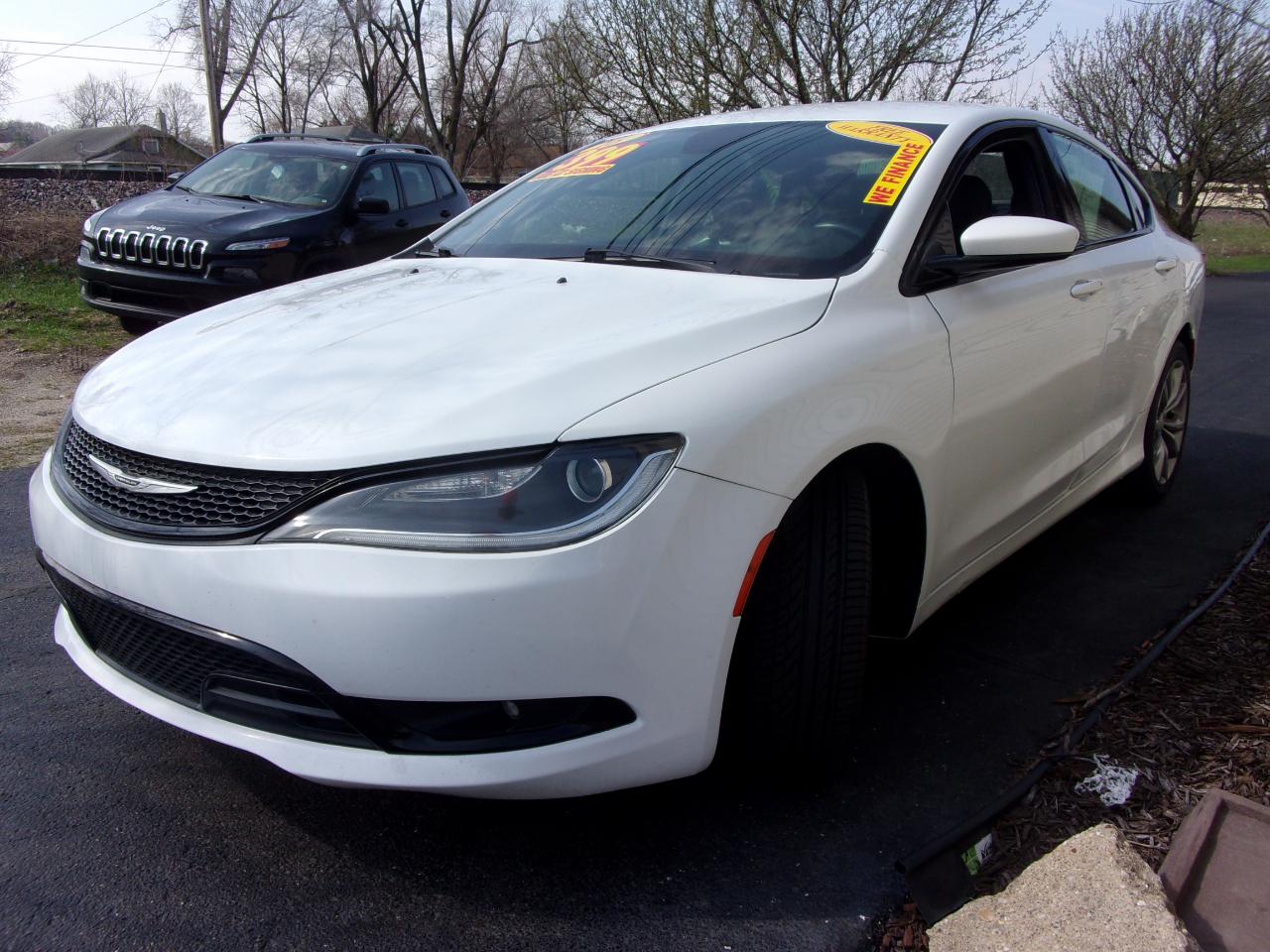 Chrysler 200 4dr Sdn S FWD 2016