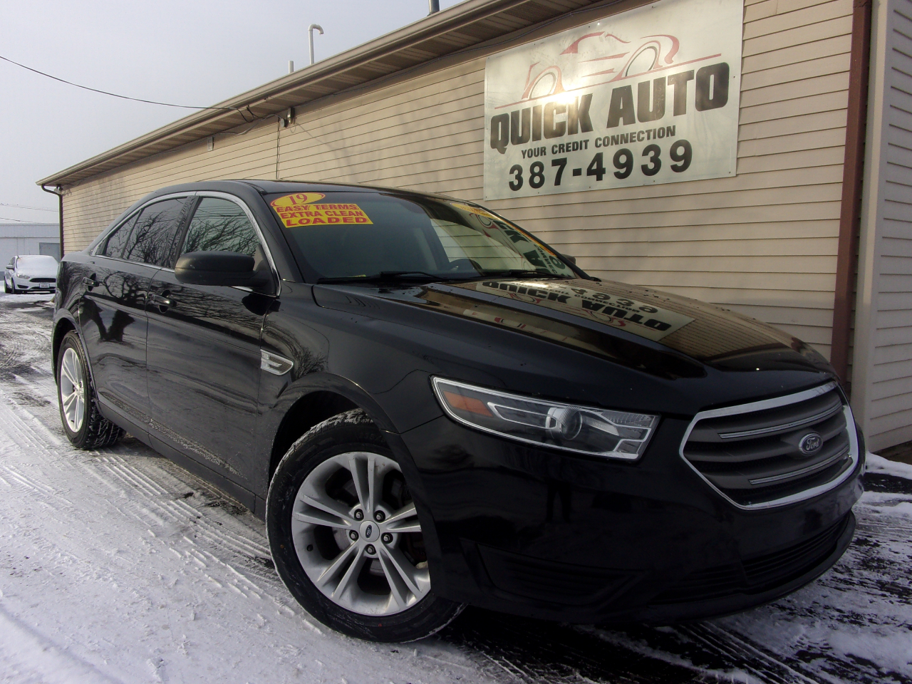 Ford Taurus SE FWD 2019