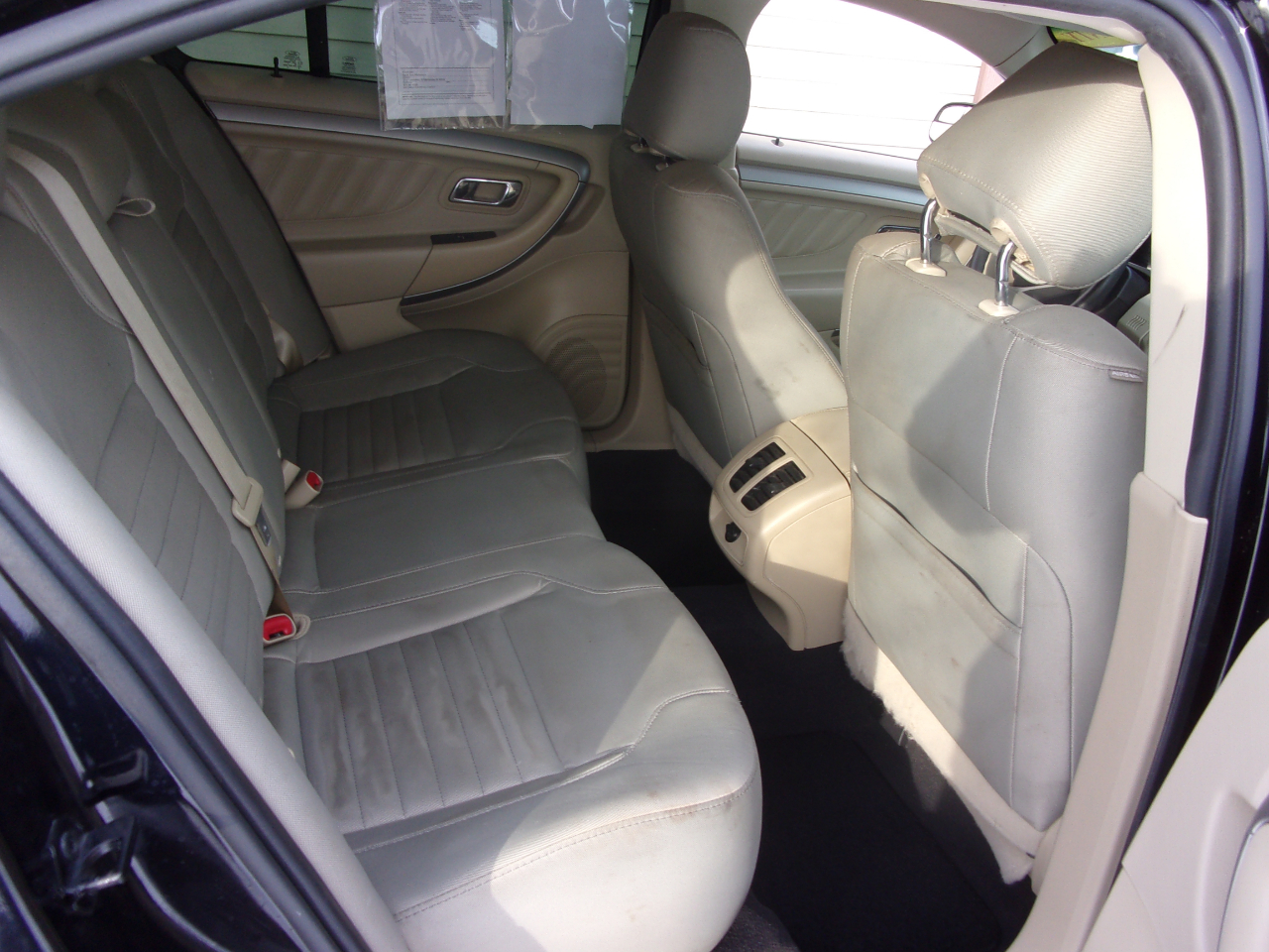 Ford Taurus SE FWD 2019