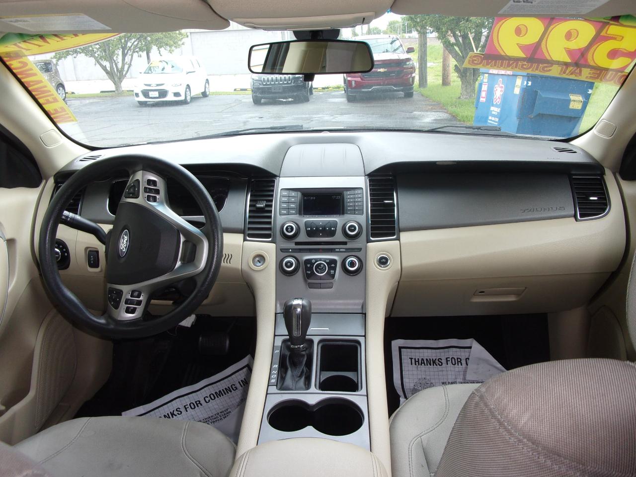 Ford Taurus SE FWD 2019