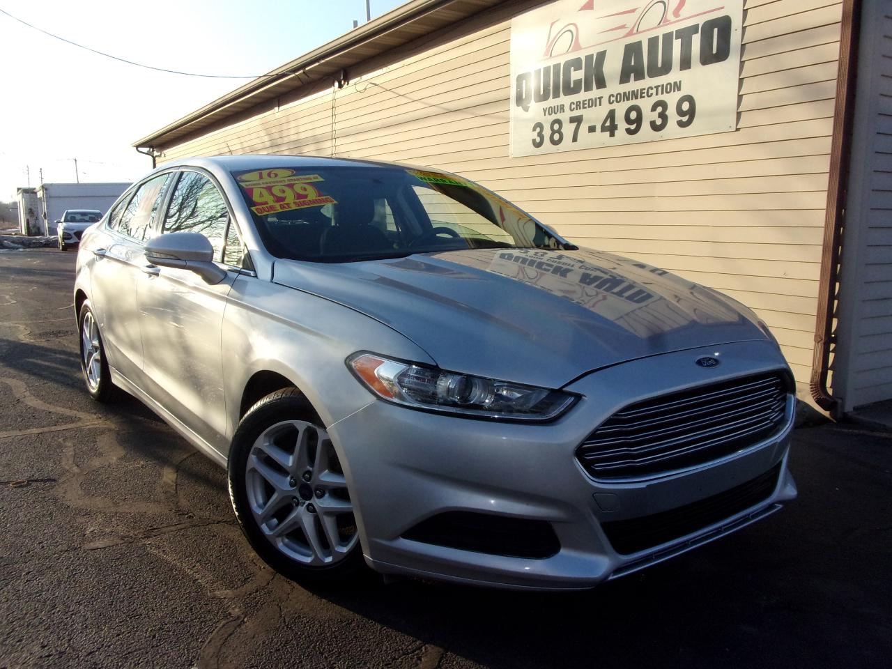2016 Ford Fusion 4dr Sdn SE FWD