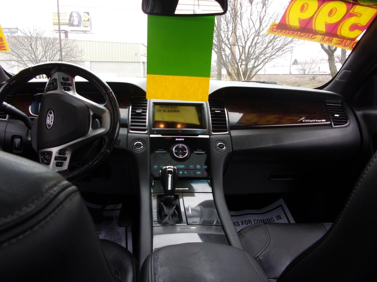 Ford Taurus Limited AWD 2018