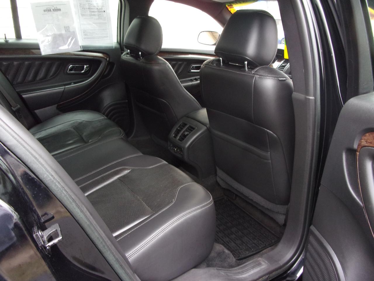 Ford Taurus Limited AWD 2018