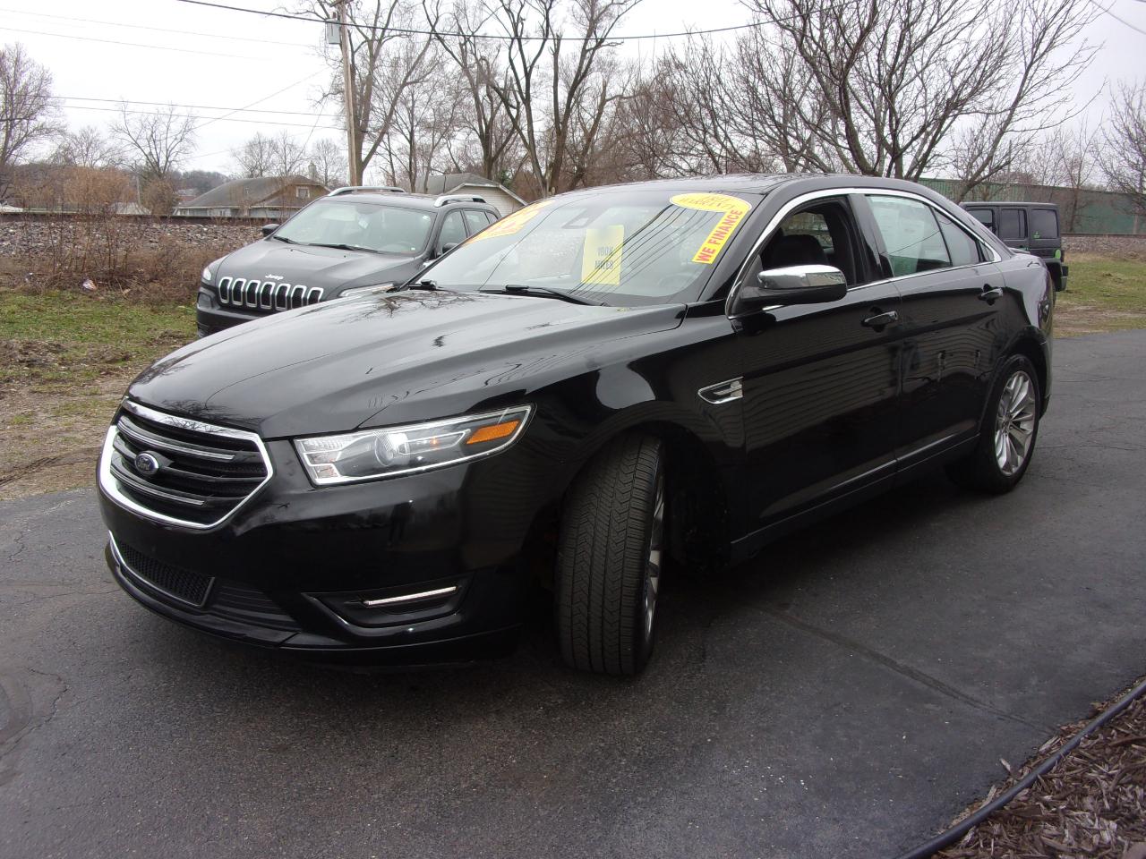 Ford Taurus Limited AWD 2018
