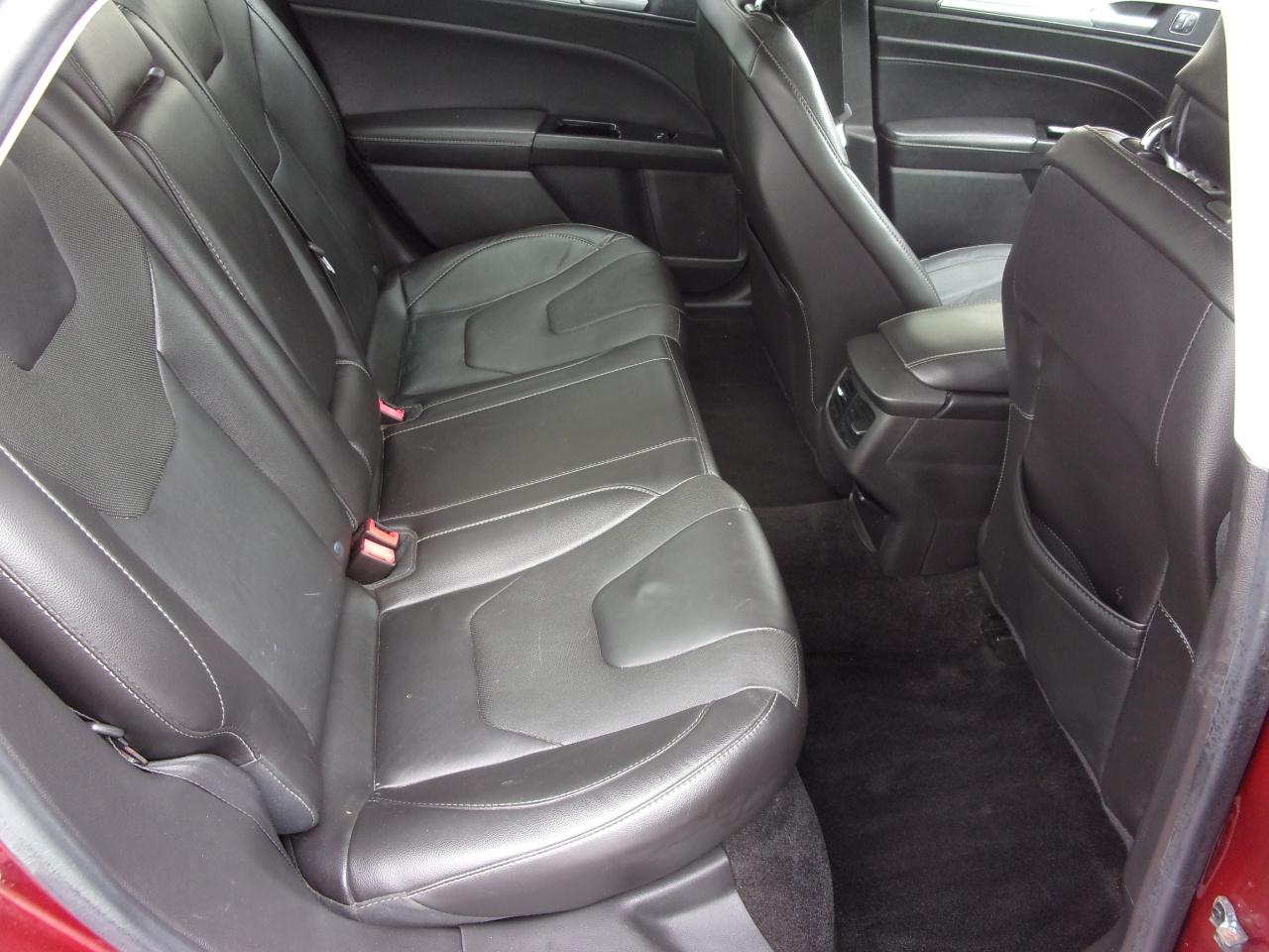 Ford Fusion 4dr Sdn Titanium Hybrid FWD 2014