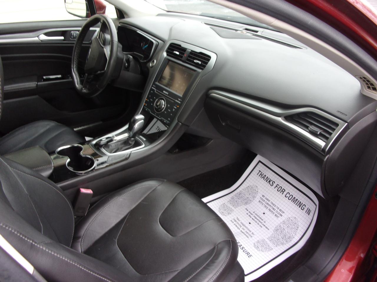 Ford Fusion 4dr Sdn Titanium Hybrid FWD 2014