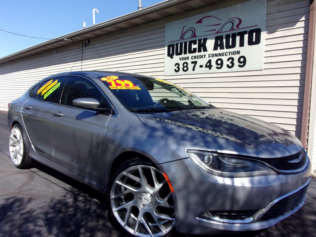 Chrysler 200 4dr Sdn Limited FWD 2016