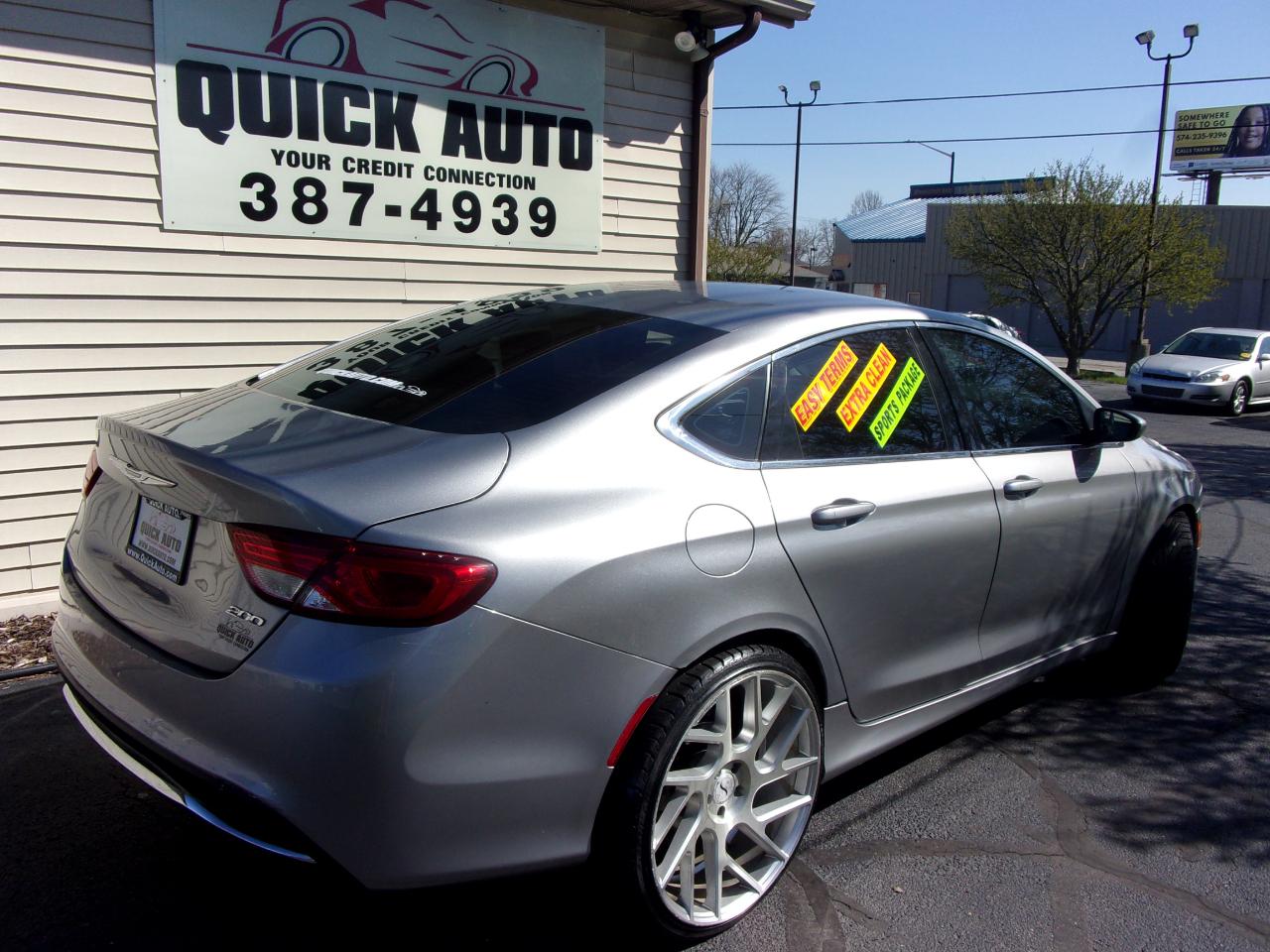 Chrysler 200 4dr Sdn Limited FWD 2016