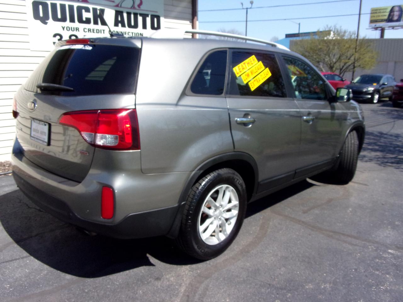 Kia Sorento 2WD 4dr I4 LX 2015