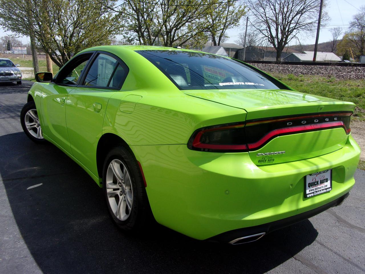 Dodge Charger SXT RWD 2019