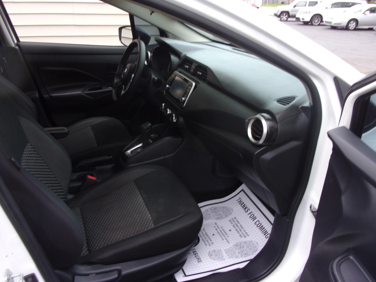 Nissan Versa S CVT 2020