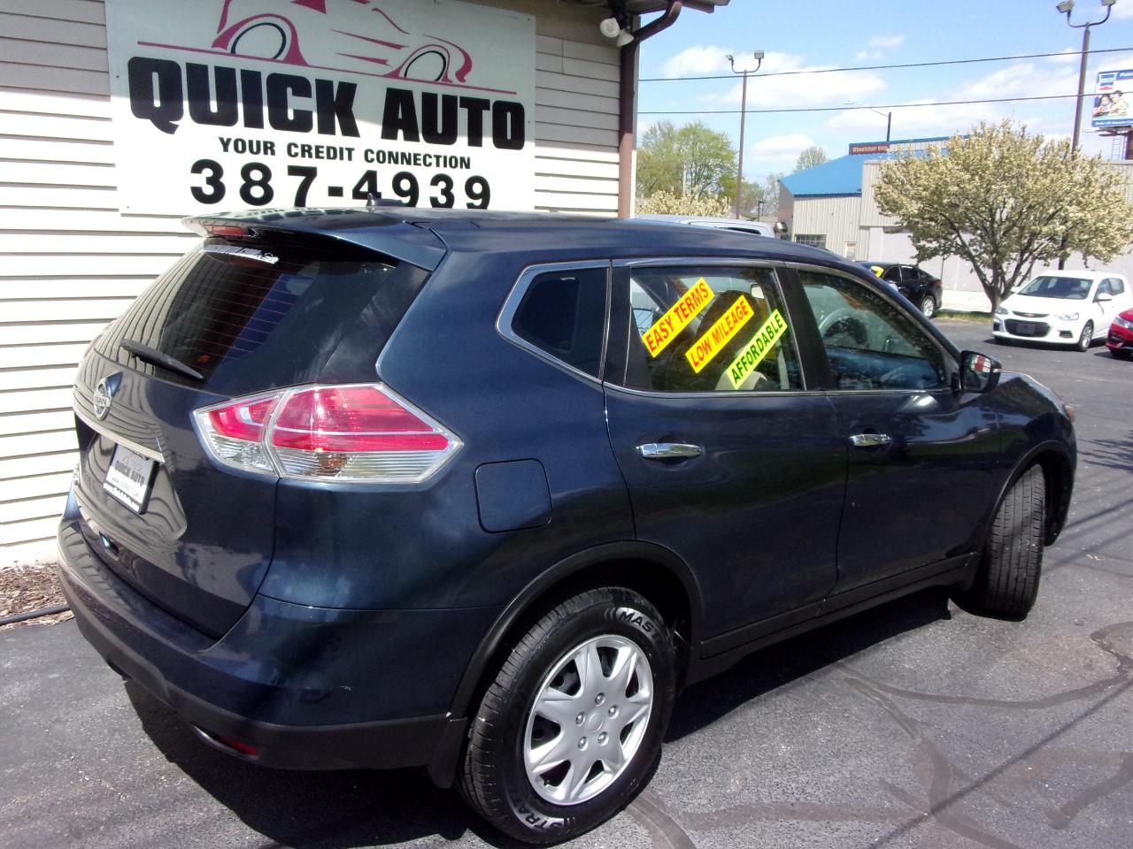 Nissan Rogue FWD 4dr S 2015