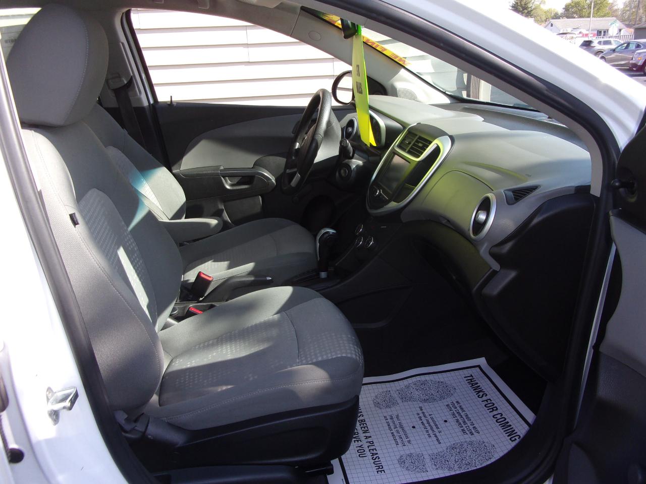 Chevrolet Sonic 5dr HB Auto LT w/1FL 2017