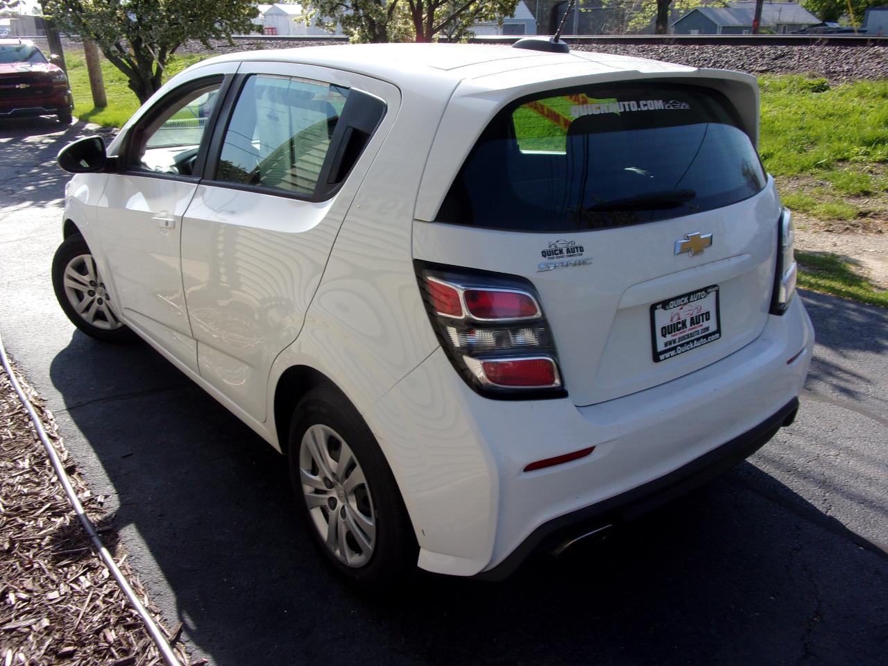 Chevrolet Sonic 5dr HB Auto LT w/1FL 2017