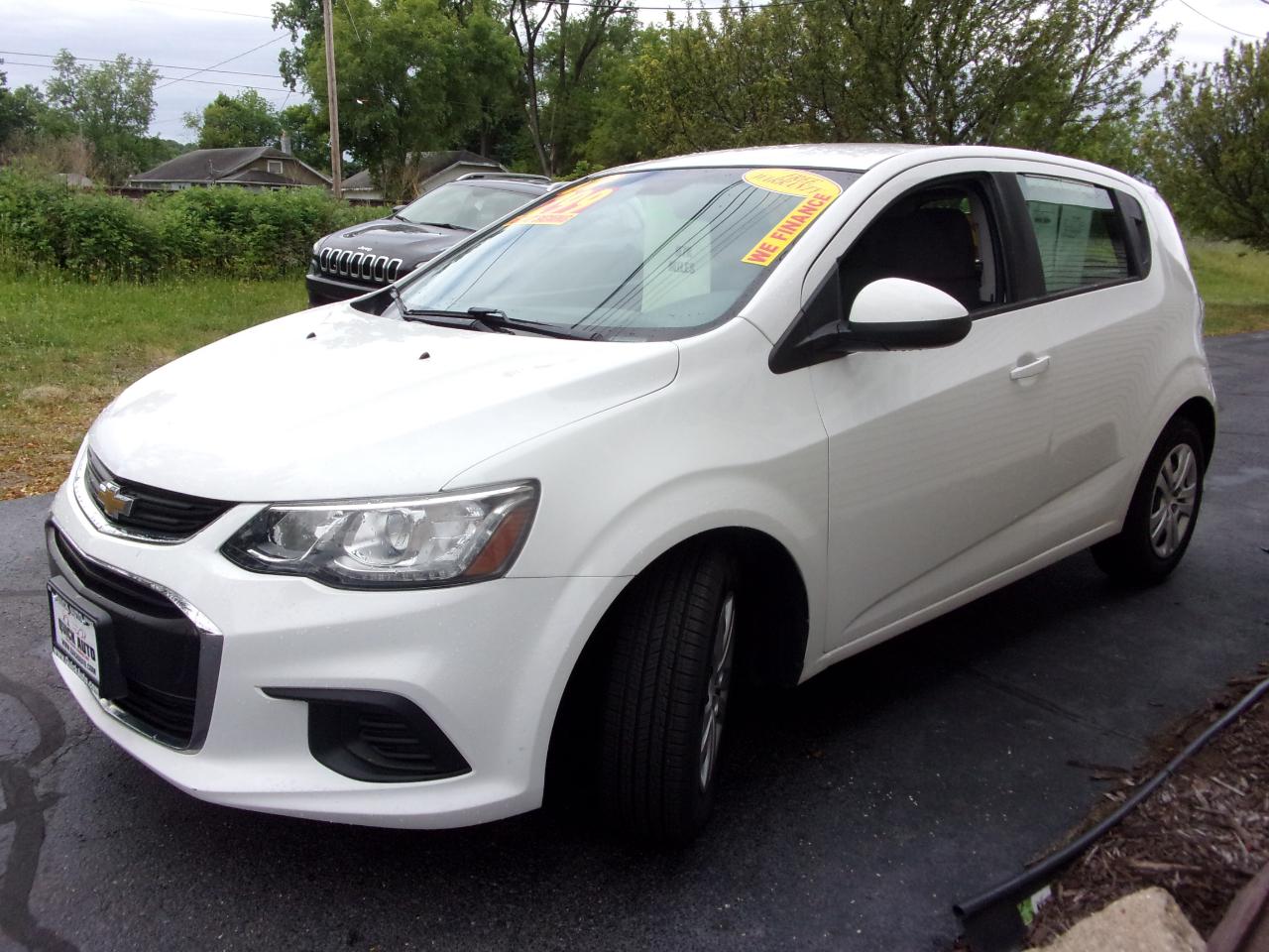 Chevrolet Sonic 5dr HB Auto LT w/1FL 2017