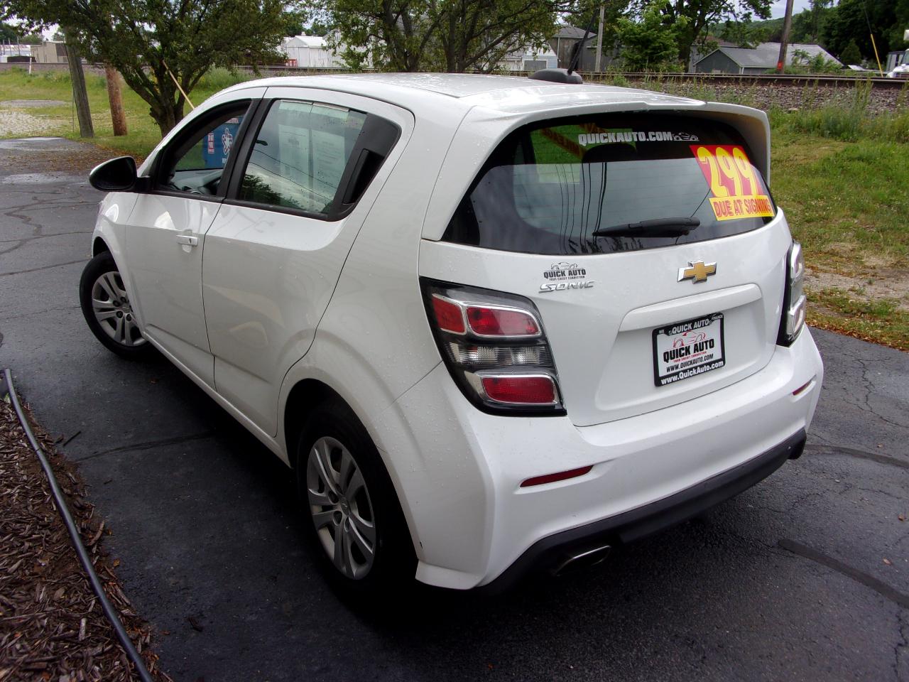 Chevrolet Sonic 5dr HB Auto LT w/1FL 2017