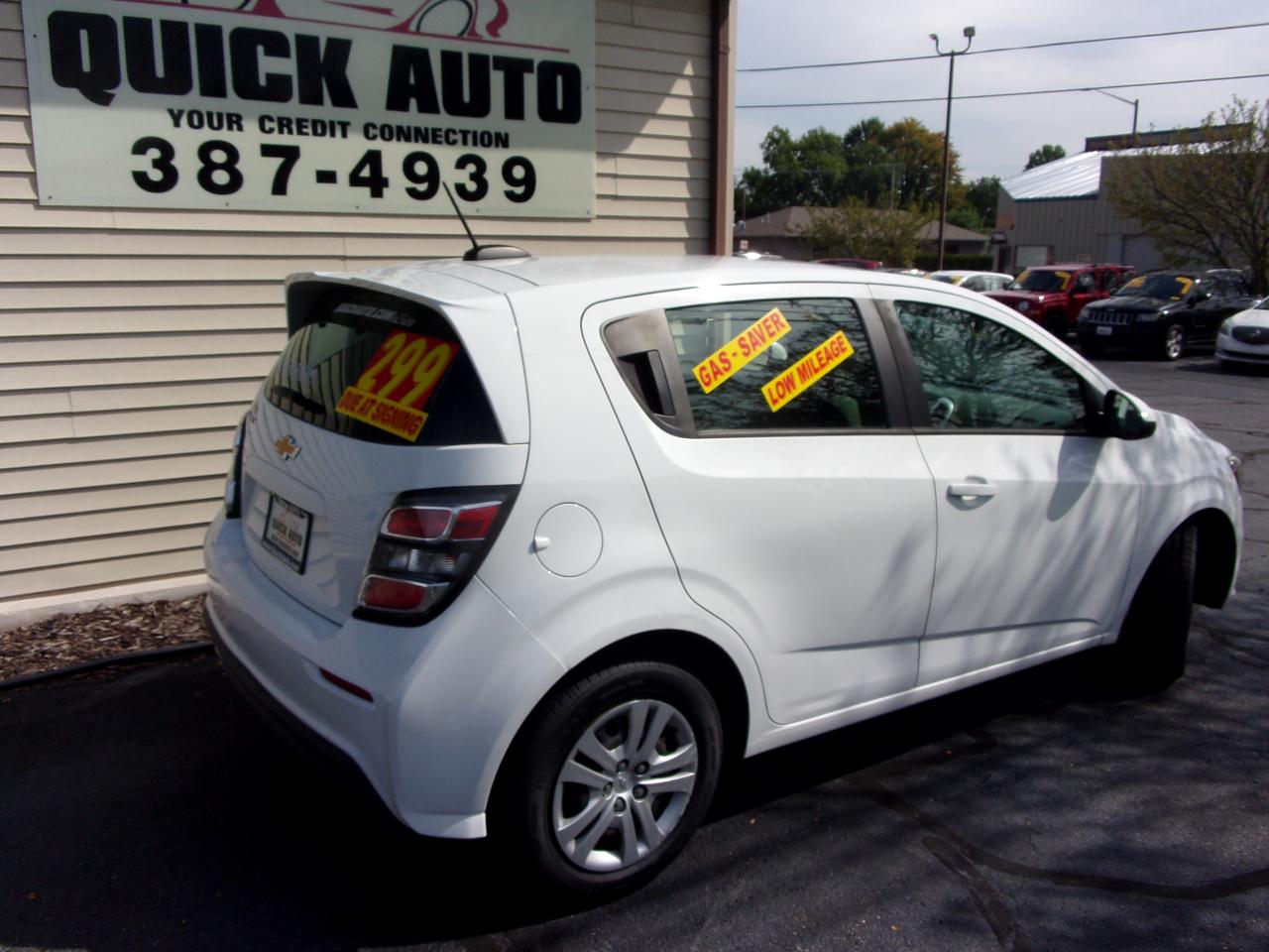 Chevrolet Sonic 5dr HB Auto LT w/1FL 2017