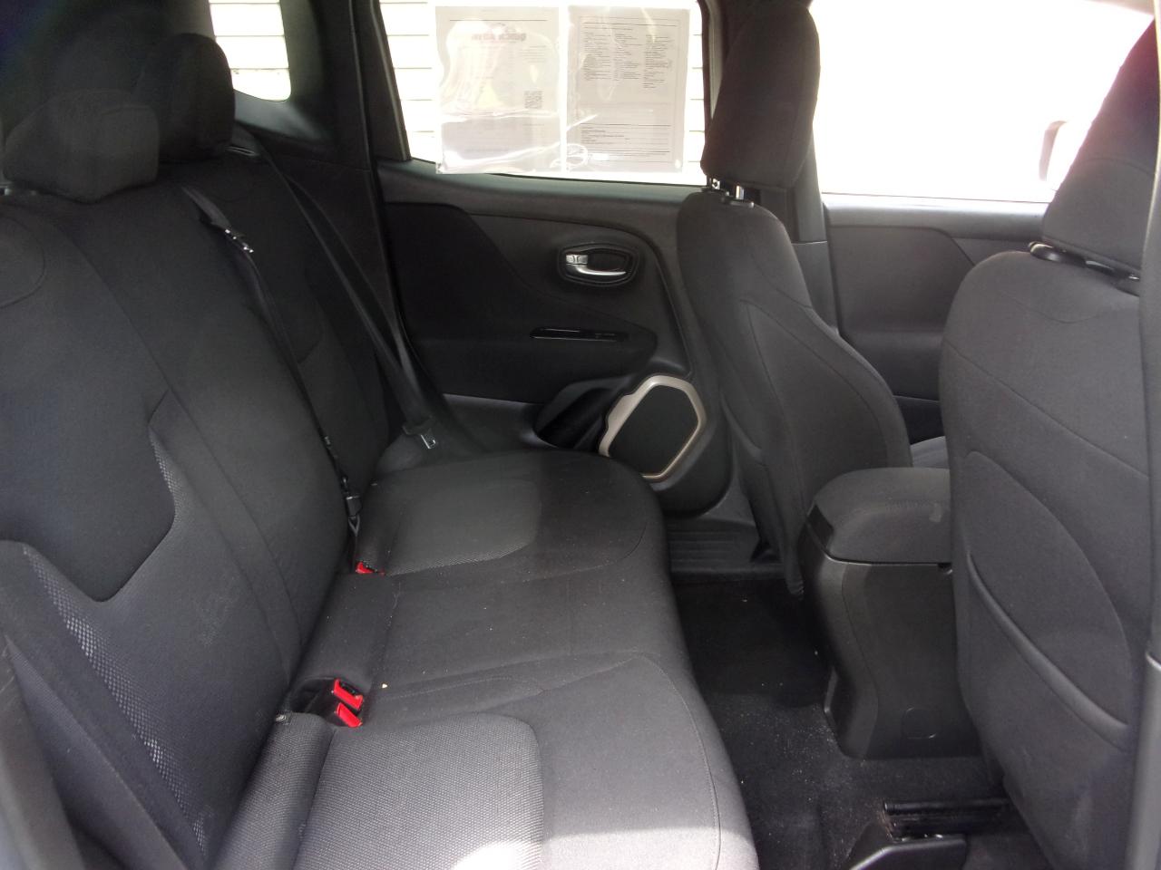 Jeep Renegade Latitude FWD 2017