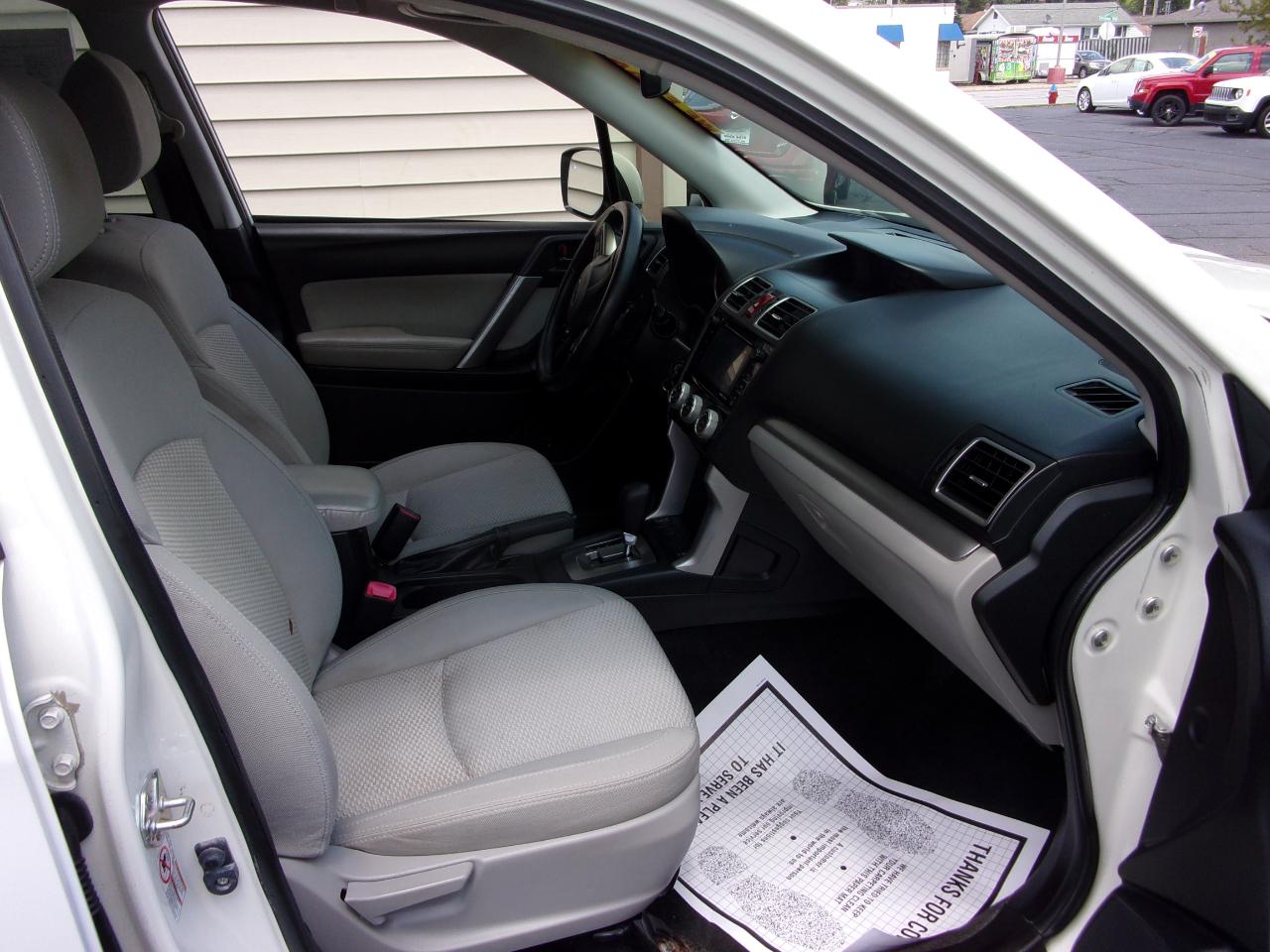 Subaru Forester 4dr CVT 2.5i Premium PZEV 2016