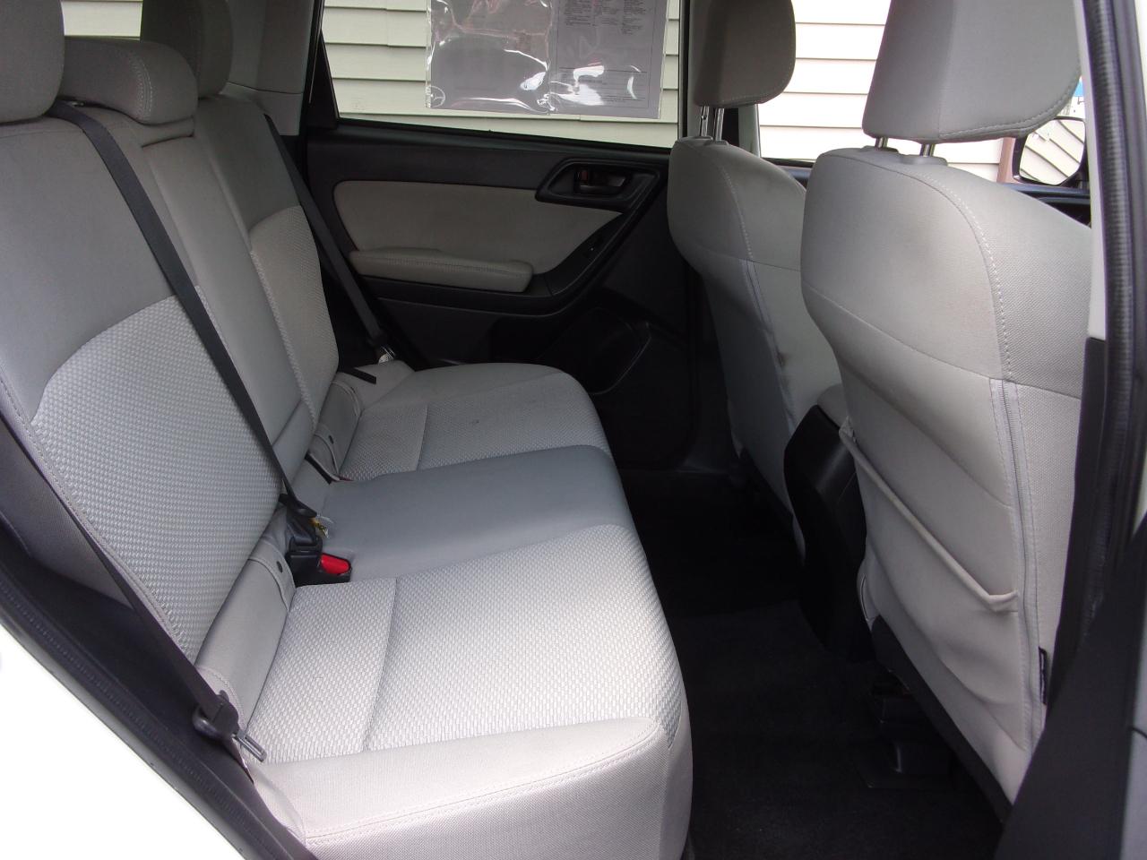 Subaru Forester 4dr CVT 2.5i Premium PZEV 2016