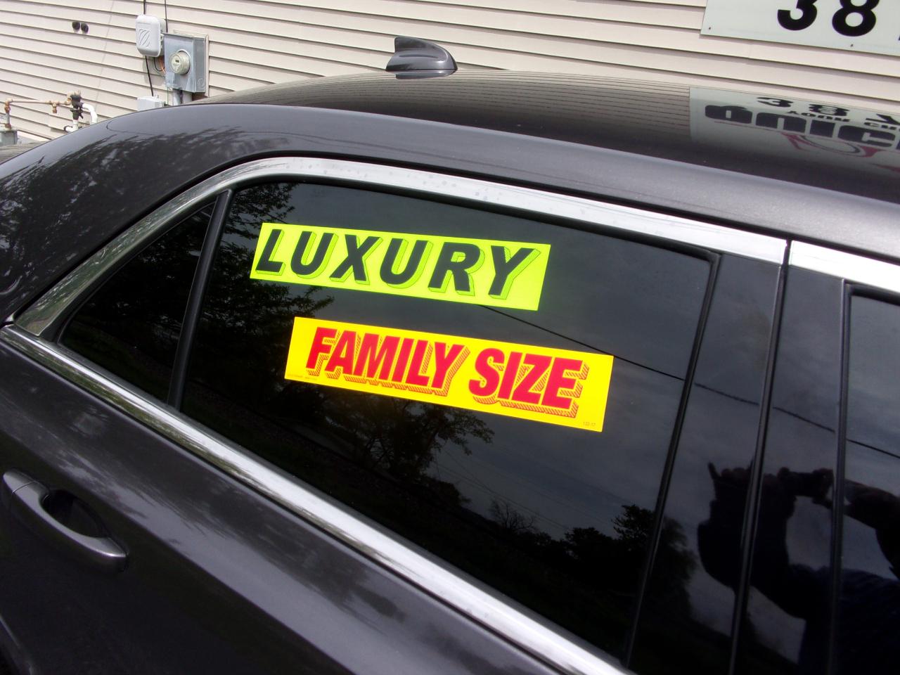 Chrysler 300 4dr Sdn Limited RWD 2015