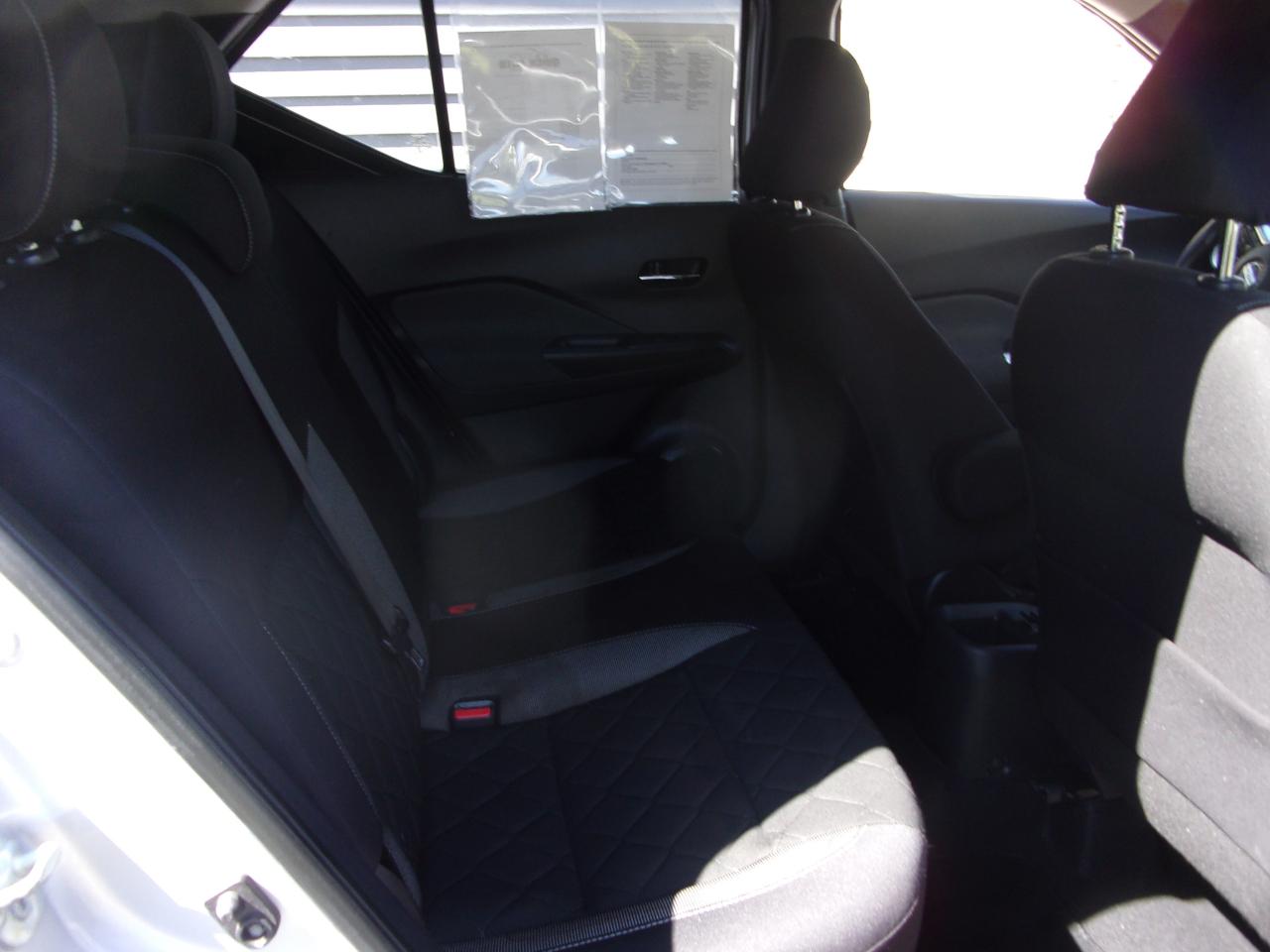 Nissan Kicks SV FWD 2018